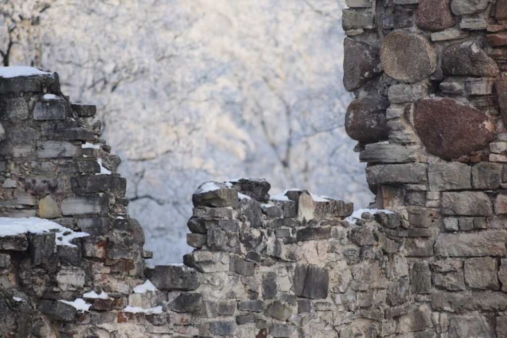 Dark tourism w Polsce i miejsca z mroczną historią