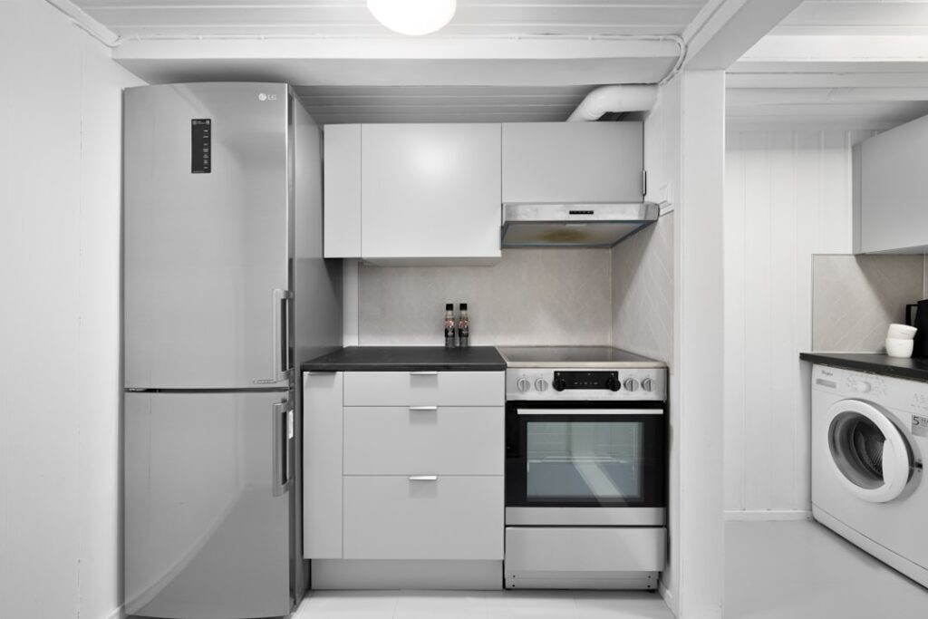 Projektowanie małej kuchni w bloku z wielkiej płyty