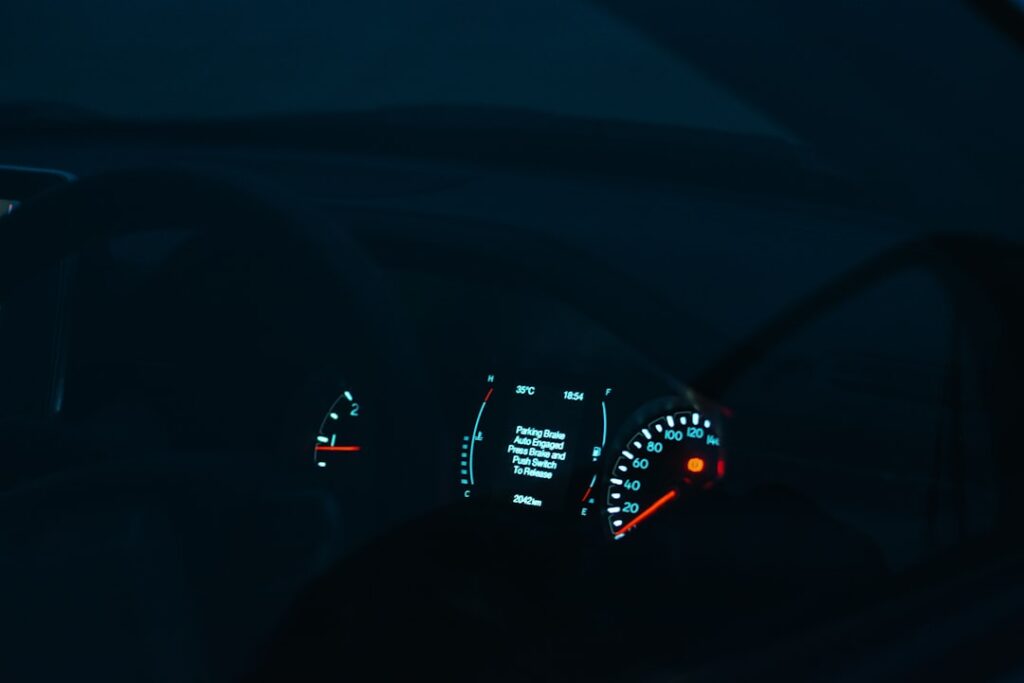 Przyszłość wyświetlaczy Head-Up w technologii rozszerzonej rzeczywistości