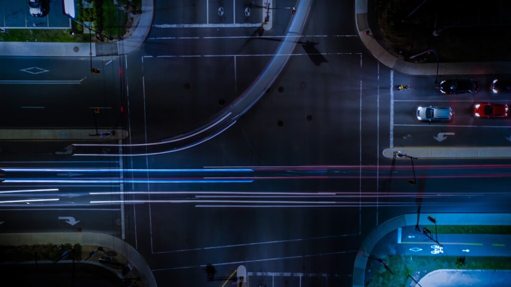 Rola sztucznej inteligencji w optymalizacji ruchu ulicznego