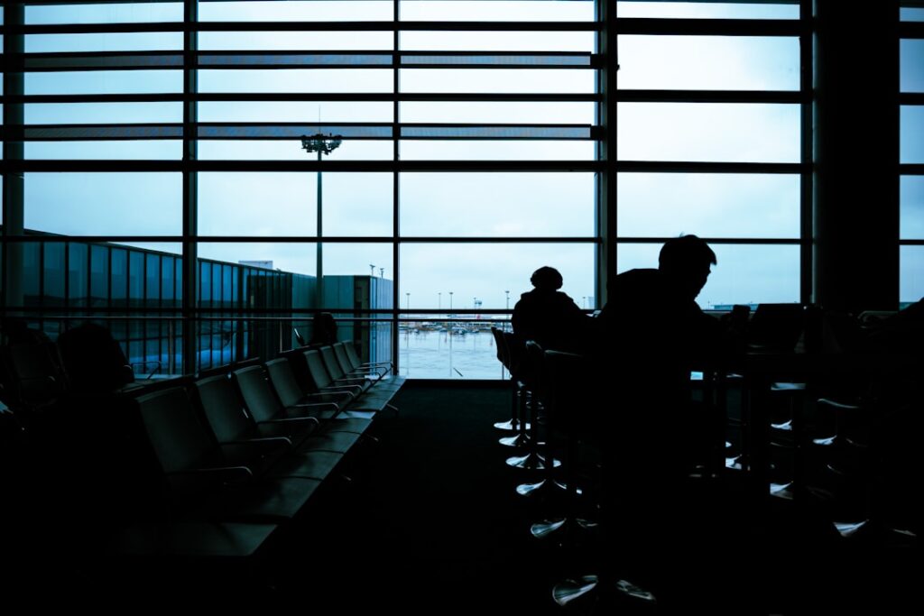 Ryzyko korzystania z publicznych sieci Wi-Fi w podróży