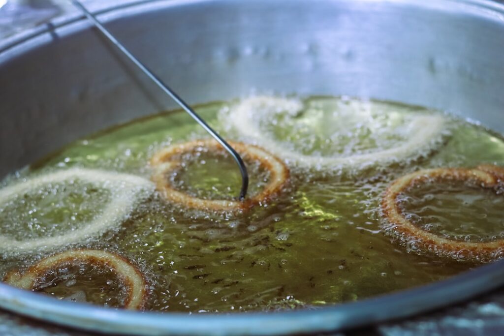 Wpływ temperatury smażenia na wartości odżywcze tłuszczów